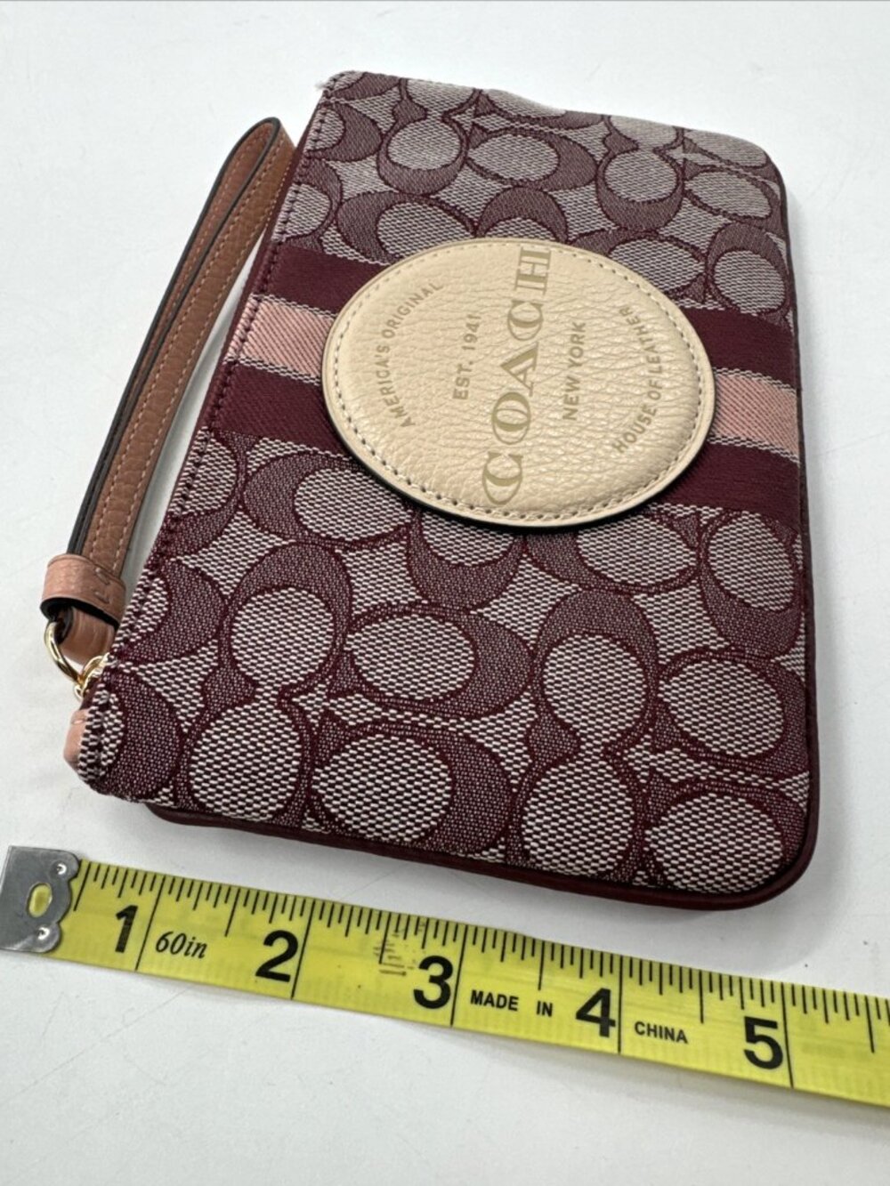 Coach Dempsey Signature Jacquard Patch Logo Wristlet Wine Pink Credit Card NWOT - Picture 7 of 9